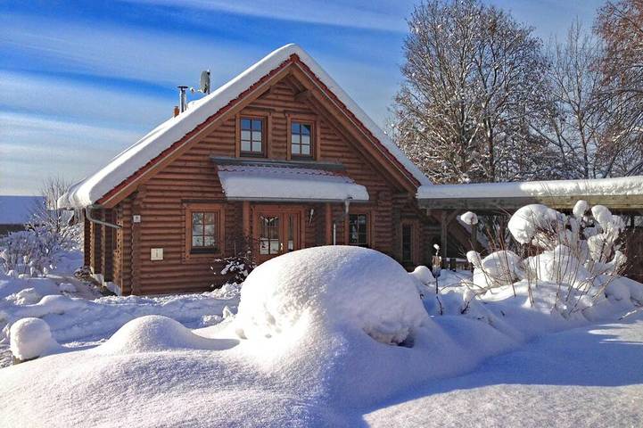 Ferienhaus für 6 Personen, mit Sauna und Terrasse sowie Garten