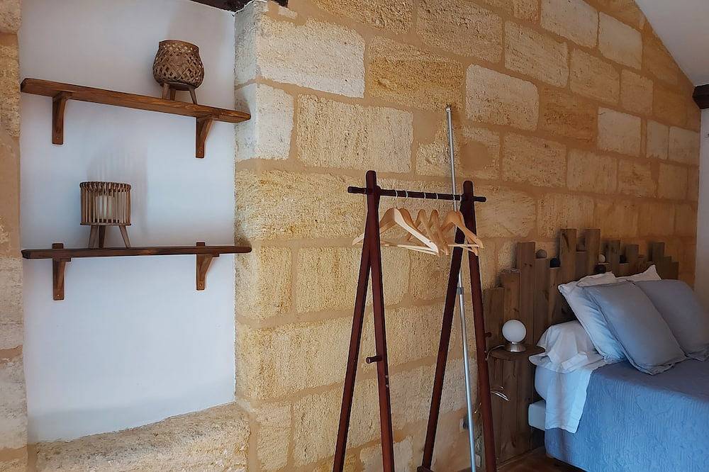 Apartamento entero, Peace and quiet in the heart of the Saint-Emilion vineyards in Saint-Sulpice-de-Faleyrens, Región de Libourne