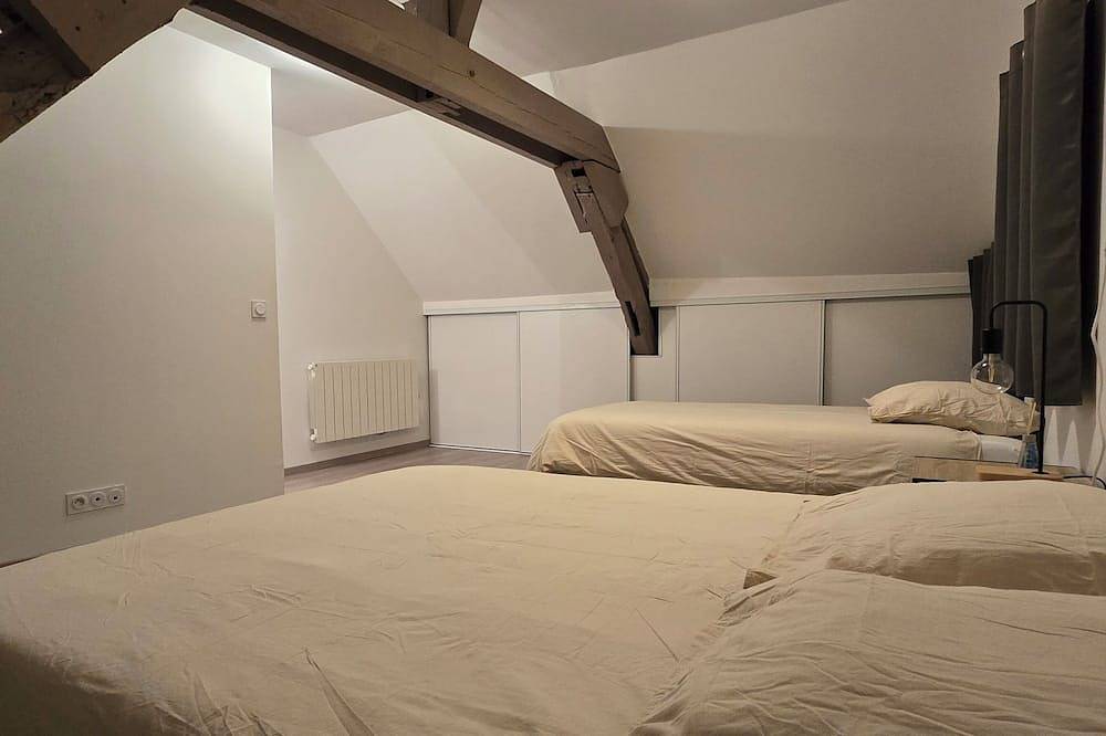 Ganze Wohnung, Le Cocon de Sens - 500m Cathedral T3 in Sens, Yonne