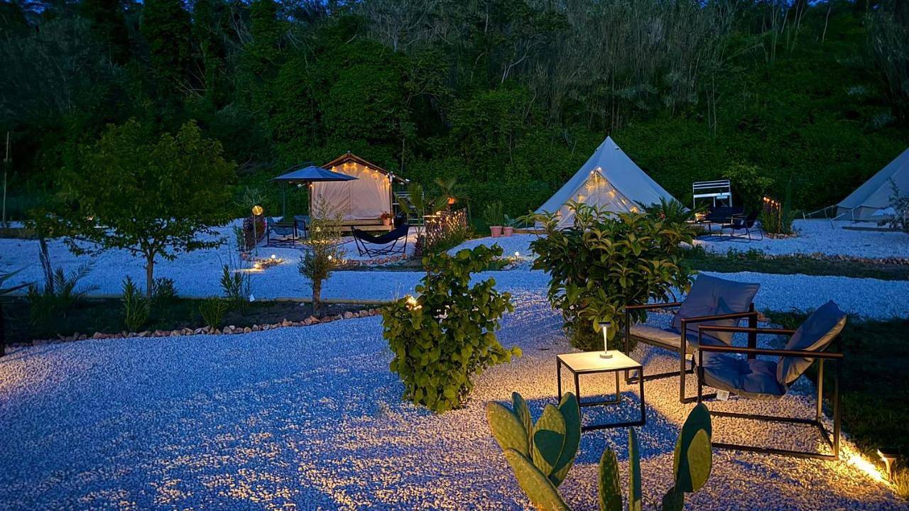 Glamping La Yurta nel Verde luxe Belltent in Torino di Sangro, Chieti Provinz