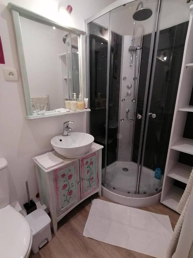 Appartement entier, One-Bedroom Apartment in Mirepoix, Ariège