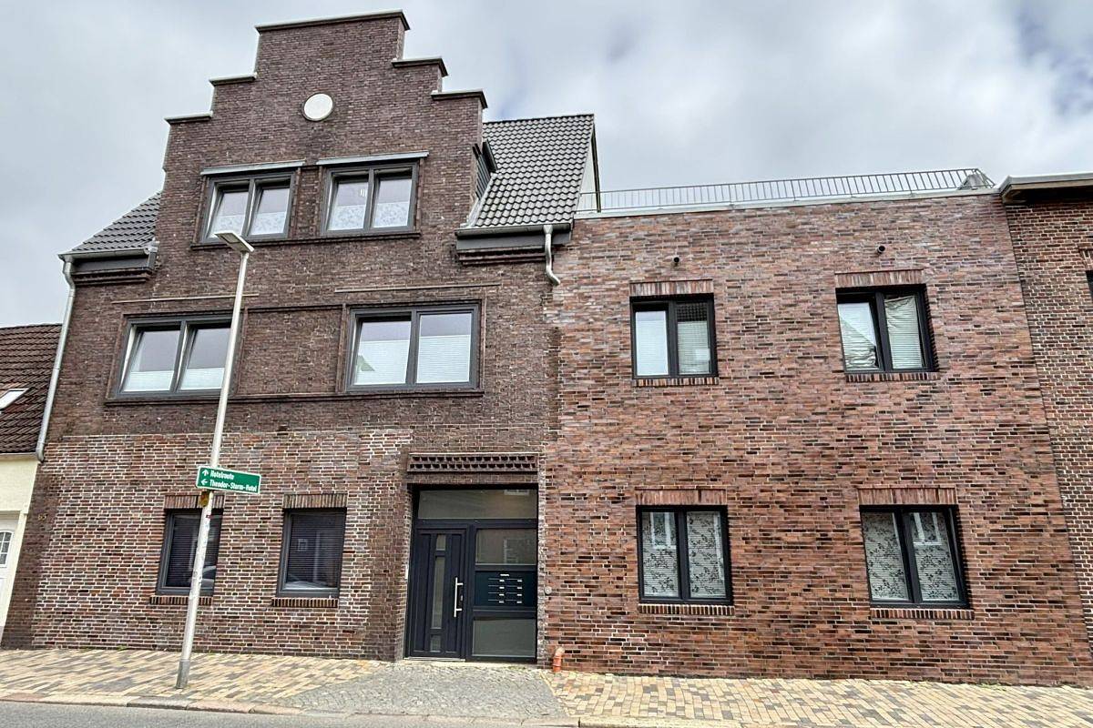 Ganze Ferienwohnung, Ferienwohnungen am Kavaliershaus - Ferienwohnung Midgård - Wohnung 1 in Husum Hafen, Husum