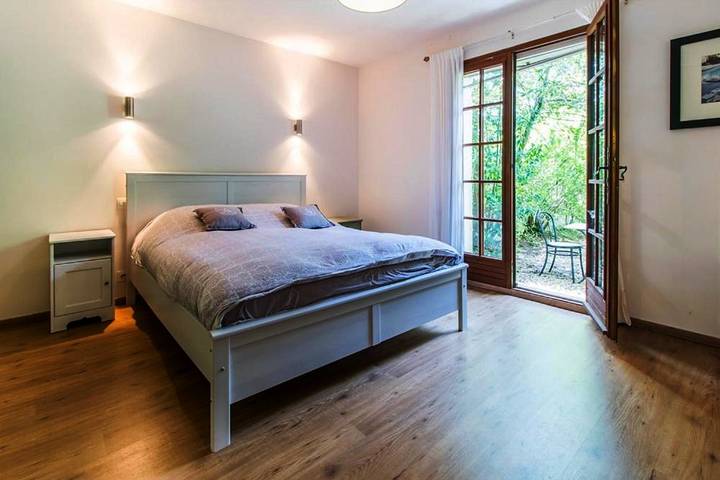 Location de vacances pour 8 personnes, avec vue et piscine à Tavernes - 3