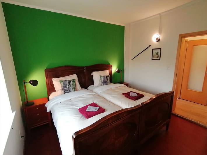 Ferienwohnung für 3 Personen, mit Pool und Terrasse sowie Garten