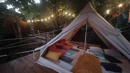 Tente pour 2 personnes, avec terrasse ainsi que jardin et vue dans DOM-TOM