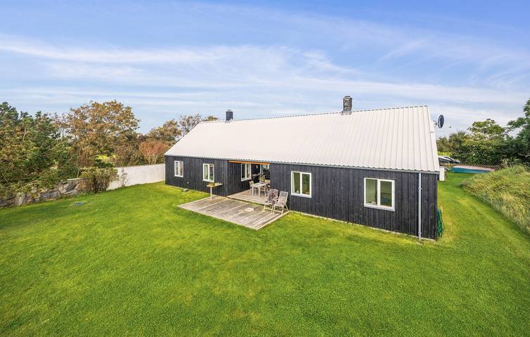 Ferienhaus für 8 Personen, mit Terrasse und Garten