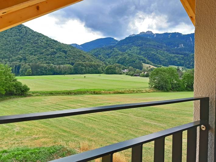 Ganze Ferienwohnung, Ferienwohnung Bergblick Loft - Ferienwohnung Bergblick Loft, 60 qm mit separatem Schlafzimmer und West-Balkon in Kampenwand, Aschau im Chiemgau