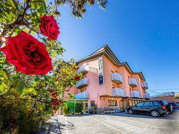 Hôtel pour 2 personnes, avec vue ainsi que jardin et piscine à La Seu d'Urgell
