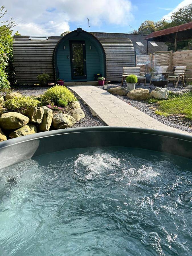 Cwt y Gwenyn Glamping Pod in Conwy, Snowdonia