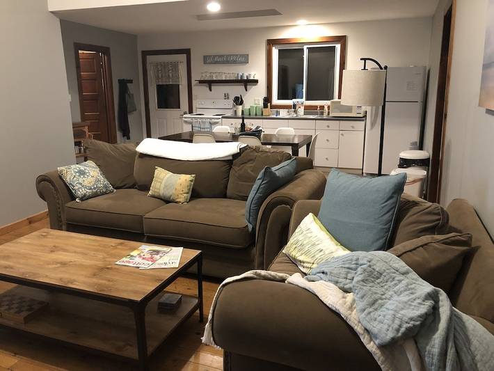 Cottage for 6 people, with yard and terrace in Lake Erie (Canada)