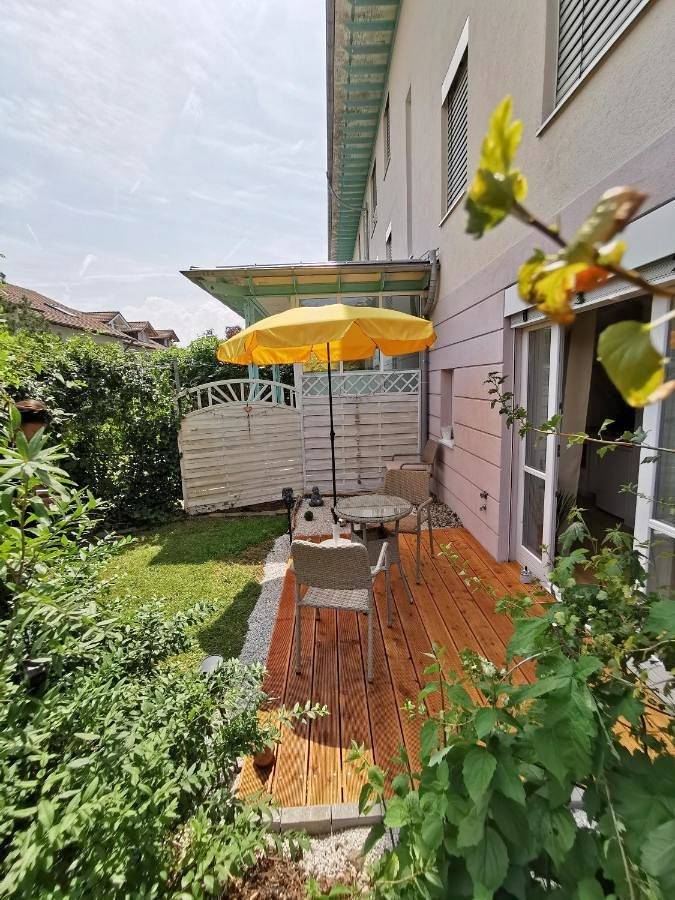 Ferienwohnung für 2 Personen, mit Terrasse und Garten in Kempten