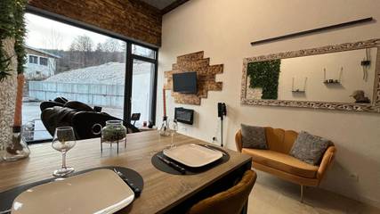 Gîte pour 2 personnes, avec jardin et balcon à Morbier