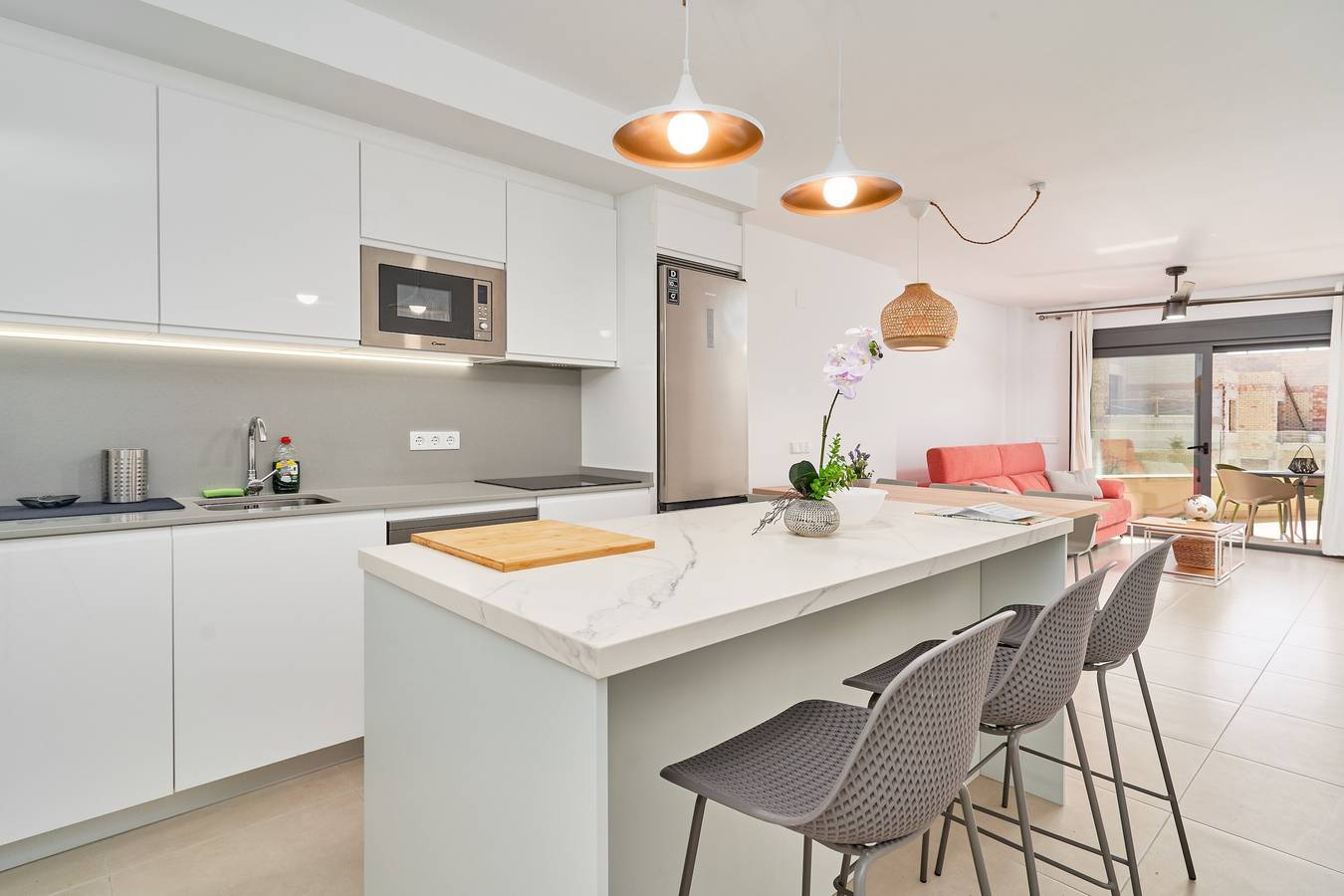Appartement entier, Appartement 'Vacances sur la Costa del Sol A114' avec vue mer, piscine et climatisation in Torrox Costa, Torrox