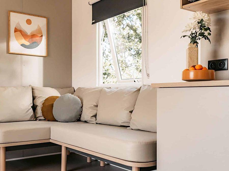 Camping Le Val de Durance - Mobilhome 8 personas - Mobil-home | Confort | 4 Dormitorios | 8 Pers. | Terraza elevada | Cocina exterior | 2 baños | Aire acondicionado. in Cadenet, Parque natural regional del Luberon