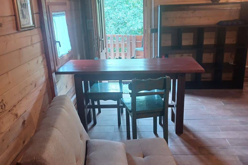 Bungalow con cucina in agriturismo in campagna immerso nel verde in Anagni, Frosinone Provinz