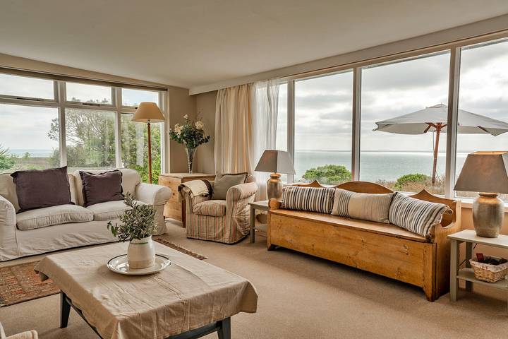 Villa for 4 people, with Ocean view and Terrace as well as Garden in England