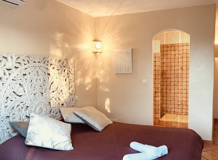 Chambre d’hôte pour 4 personnes, avec jardin et piscine en Corse - 4