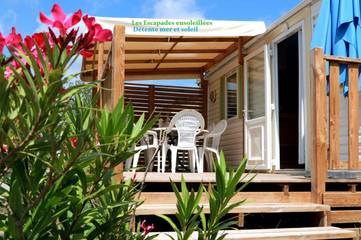 Camping pour 6 personnes, avec terrasse et vue, animaux acceptés à Sigean