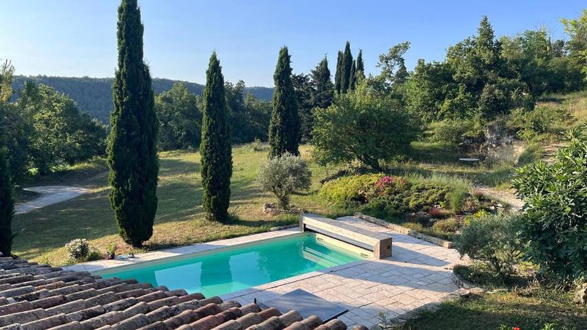 Villa pour 10 personnes, avec balcon et piscine