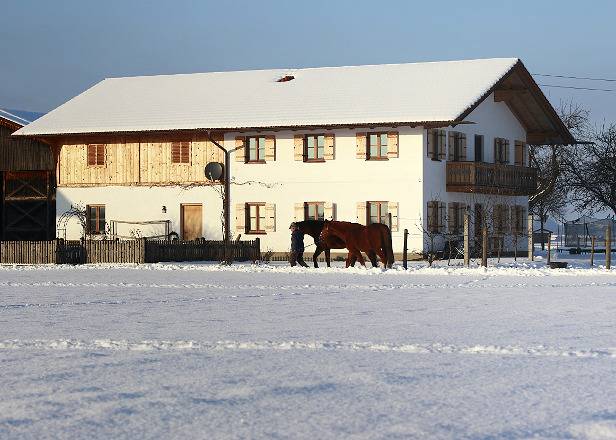 Bauernhaus für 6 Personen, mit Terrasse und Garten sowie Sauna in Schechen
