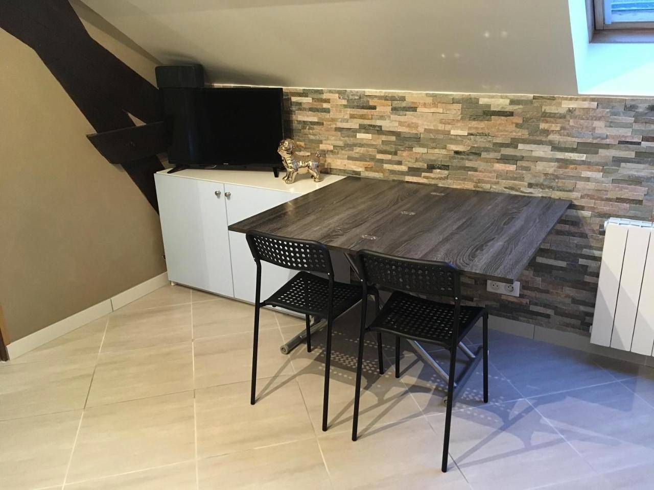 Appartement entier, Apartment in Morangis, Essonne