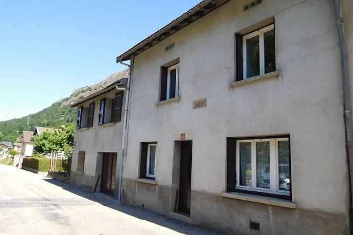 Location de vacances pour 8 personnes à Orgeix