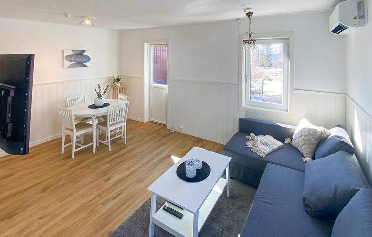 Ferienhaus für 5 Personen mit Seeblick in Tived distrikt, Laxa