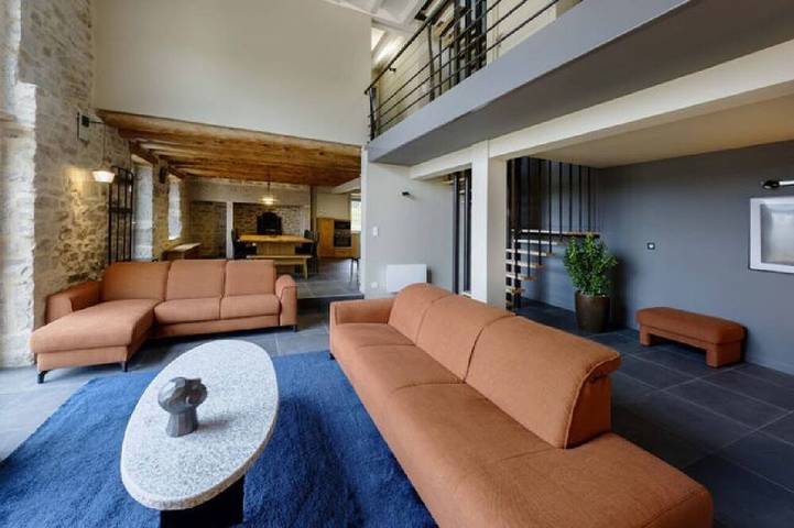 Location de vacances pour 12 personnes, avec Terrasse ainsi que Jardin et Sauna dans Les Monts-Verts
