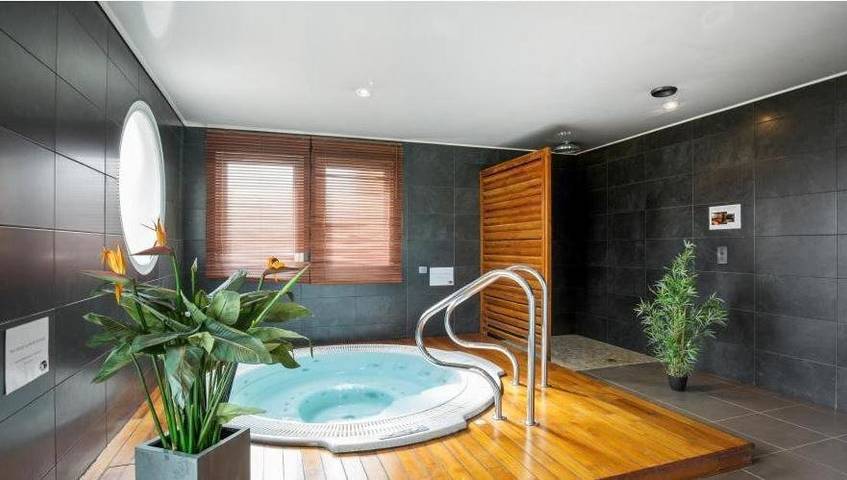 Hôtel pour 2 personnes, avec sauna et terrasse ainsi que jacuzzi et jardin à Port-Saint-Père - 4