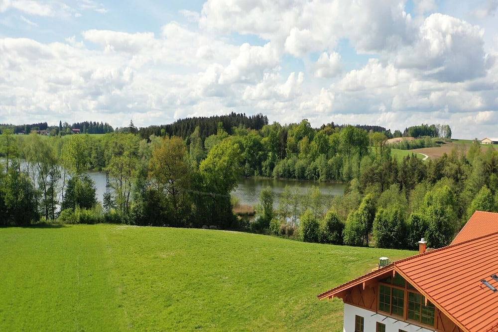 Ganze Wohnung, Ferienwohnung Morgensonne, 60 qm Obergeschoss, separates Schlafzimmer in Söchtenau, Landkreis Rosenheim