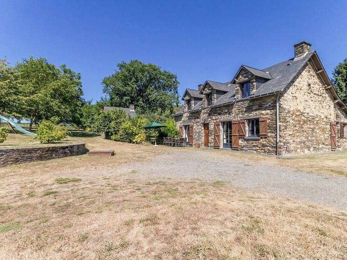 Gîte pour 8 personnes, avec Terrasse et Jardin dans La Meilleraye-de-Bretagne