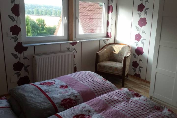 Ferienwohnung für 3 Personen, mit Garten und Balkon in Limburg - 2