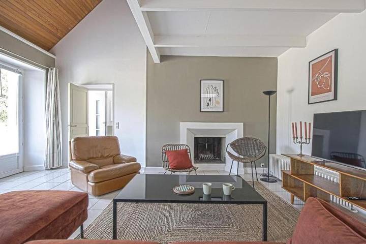 Location de vacances pour 8 personnes, avec jardin et terrasse à Ryes - 4