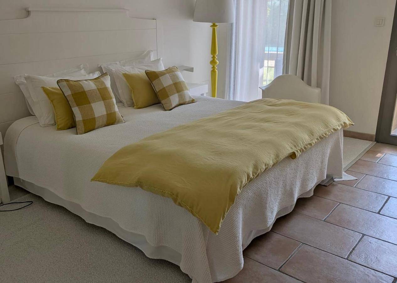 Double Room in Lunel, Côte méditerranéenne (France)