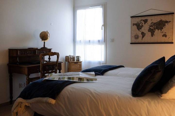 Location de vacances pour 10 personnes, avec jacuzzi ainsi que terrasse et jardin à Frasne - 4