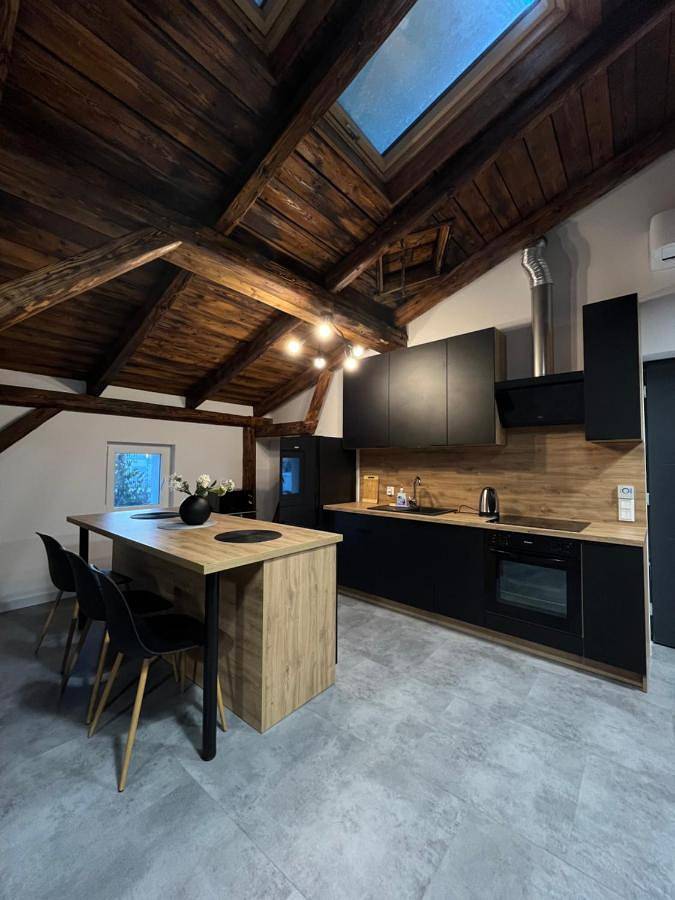 Gîte pour 2 personnes, avec sauna et jacuzzi, animaux acceptés à Katowice
