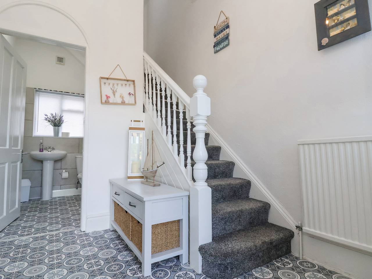 18 Ffordd Tanrallt in Denbighshire