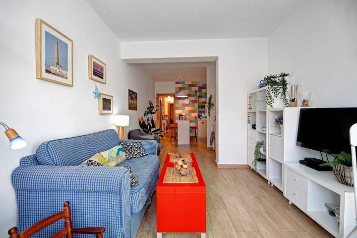 Apartamento entero, "Apartamento Caepionis" cerca de la playa con terraza compartida en la azotea y Wi-Fi in Playa Cruz del Mar (Chipiona), Chipiona