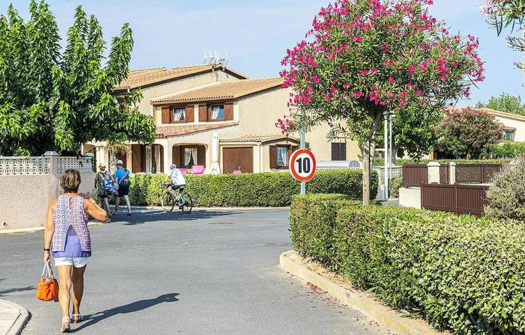 Location de vacances pour 6 personnes, avec piscine et terrasse, animaux acceptés dans Portiragnes Plage - 2