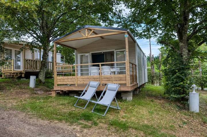 Mobil home pour 4 personnes, avec terrasse