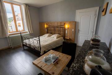 Gîte pour 2 personnes, avec jardin et vue, animaux acceptés à Granges-sur-Vologne