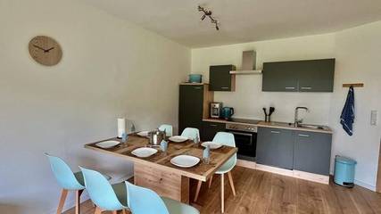 Ferienwohnung für 6 Personen, mit Garten und Terrasse, kinderfreundlich in Holste