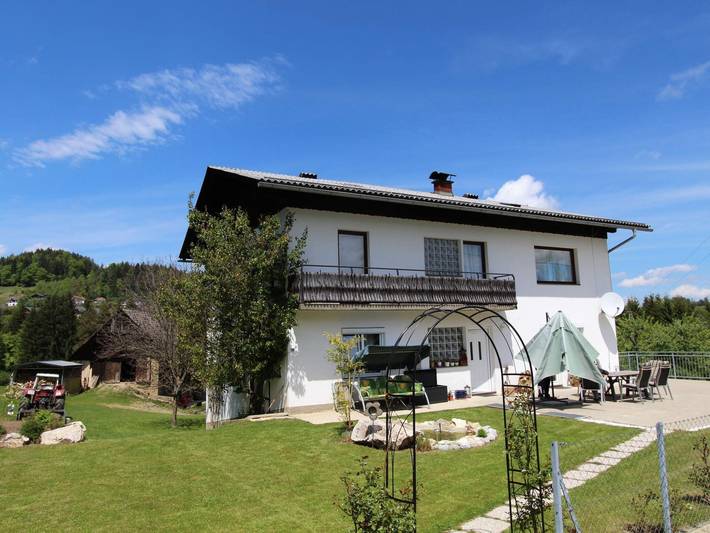 Ferienwohnung für 4 Personen, mit Balkon und Garten in Klagenfurt-Land