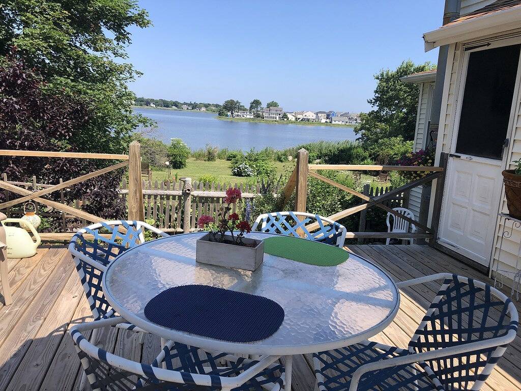 Cottage retreat on tidal pond, steps to the beach in Scituate, Massachusetts
