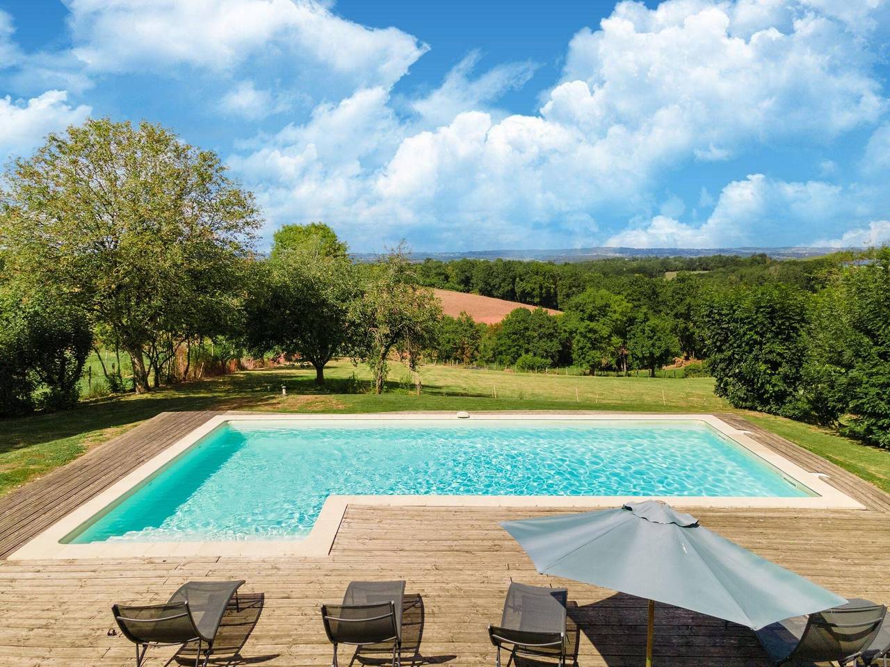 Maison de vacances avec piscine à Coubjours in Coubjours, Périgord Noir