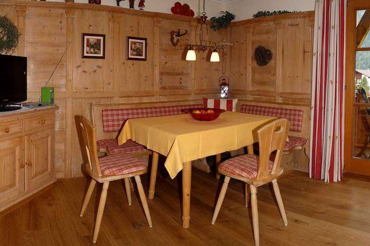 Bauernhof für 3 Personen, mit Balkon und Garten sowie Sauna in Tannheim (Tirol)