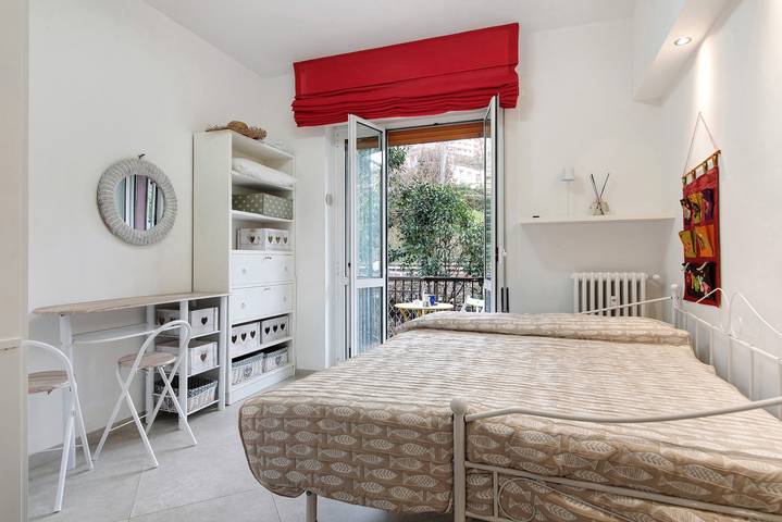 Geheel appartement, Appartement 'Margherita - Aan Zee' met Balkon, Wi-Fi en Airconditioning in Bagni Ariston, Rapallo en omgeving
