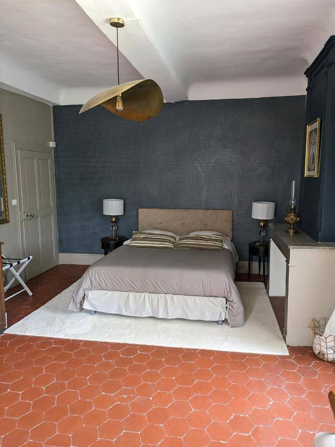 Gîte pour 2 personnes, avec piscine ainsi que vue et jardin à Tornac - 3