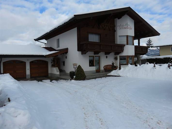 Ferienwohnung für 4 Personen, mit Garten und Ausblick sowie Balkon in Kössen - 2