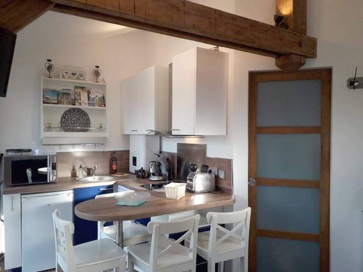 Location de vacances pour 4 personnes, avec vue ainsi que piscine et jardin à Montévrain - 4